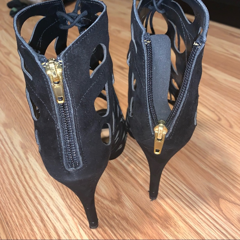 CutOut Booties - Picture 3 of 4